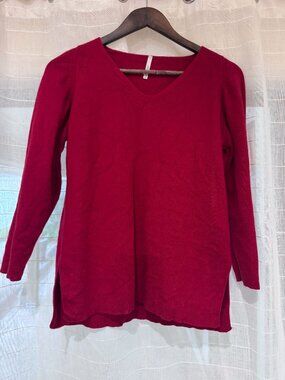 Vintage Made in France Red Knit Sweater V-Neck Lightweight Size M